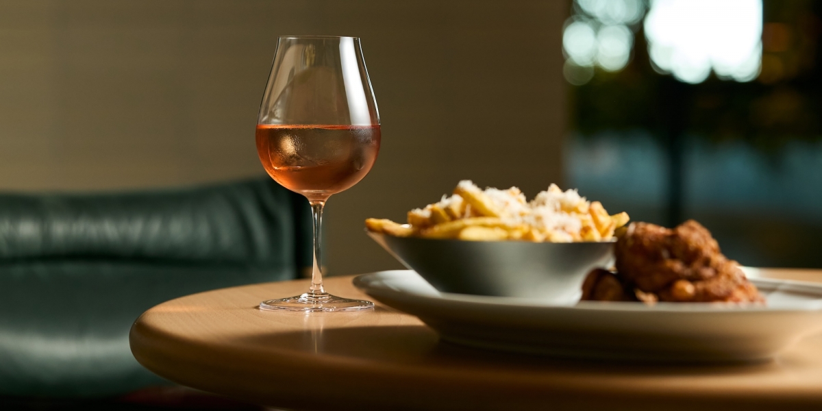 LOOPS: Top bartenders' cocktails in a casual setting. <br>A modern lounge originating in Takanawa, also acclaimed for its cocktail events. - Part 2 -