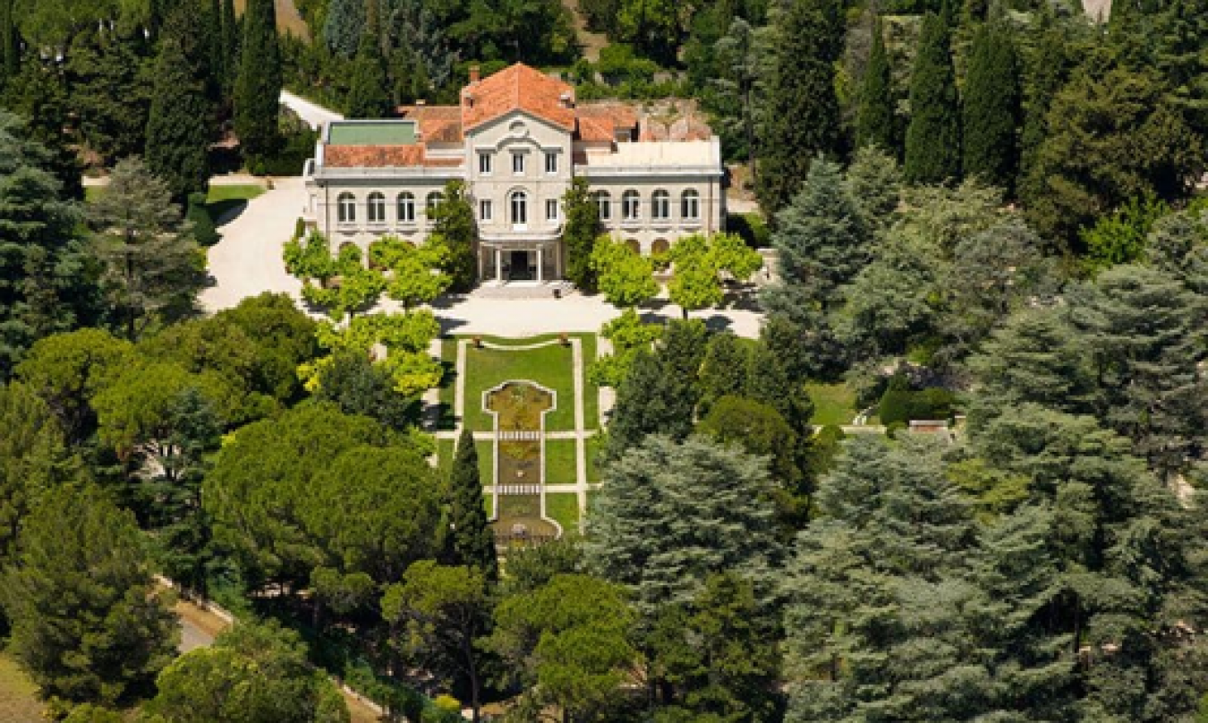 ペリエの秘密を解き明かすペリエ博物館　©PERRIER Archive – Vergèze Museum