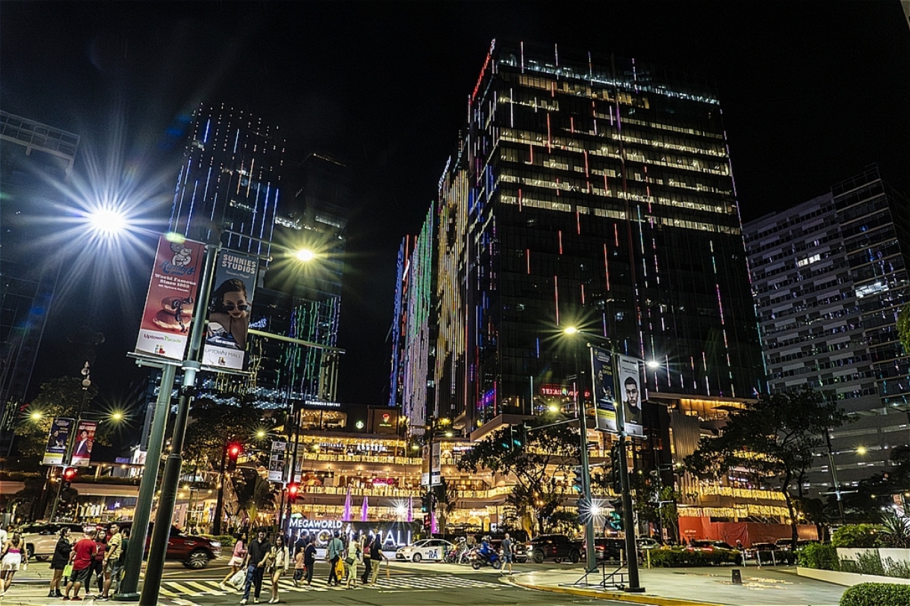 Gastronomes' favourite Manila, Philippines 
If you want to go to a bar, head to the Makati district! 