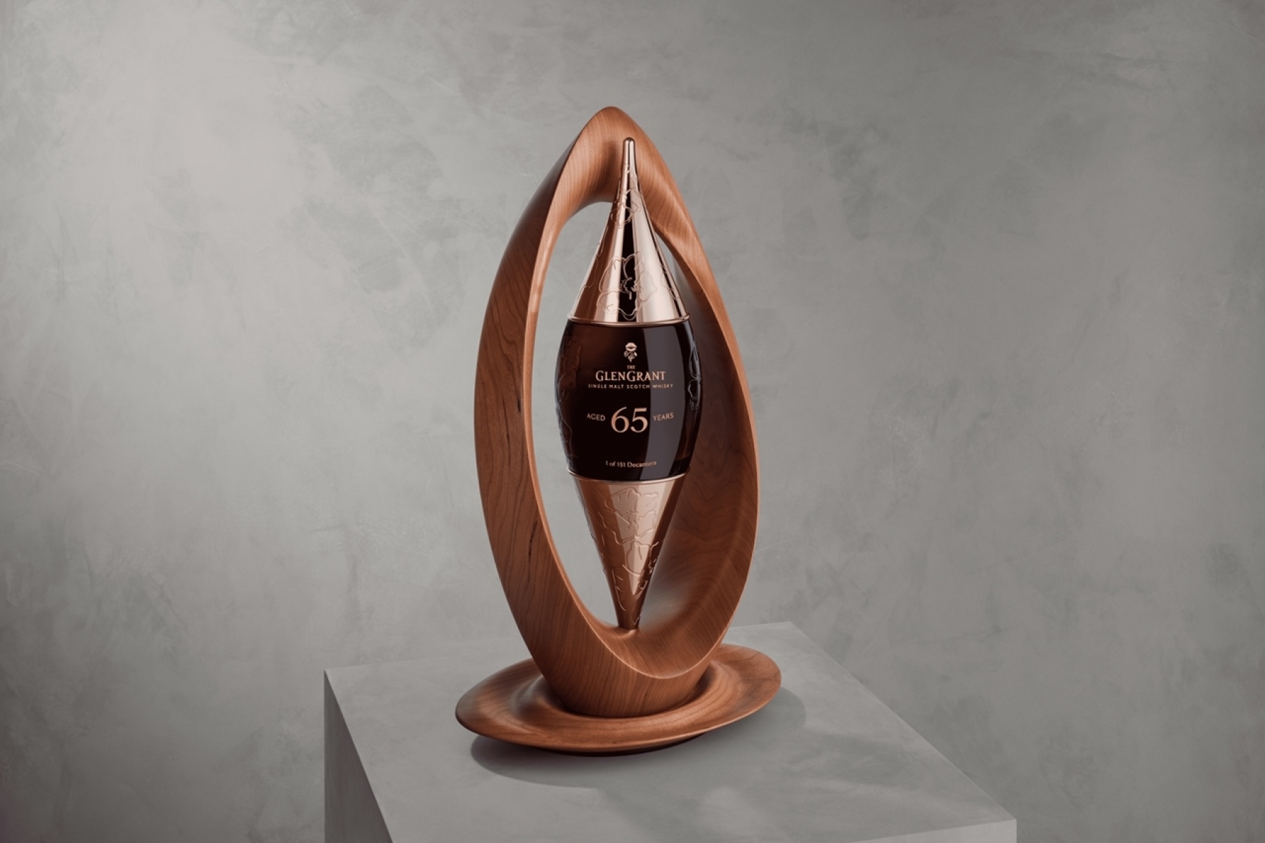 世界限定151本「グレングラント 65年」880万円
応募は31日まで！
