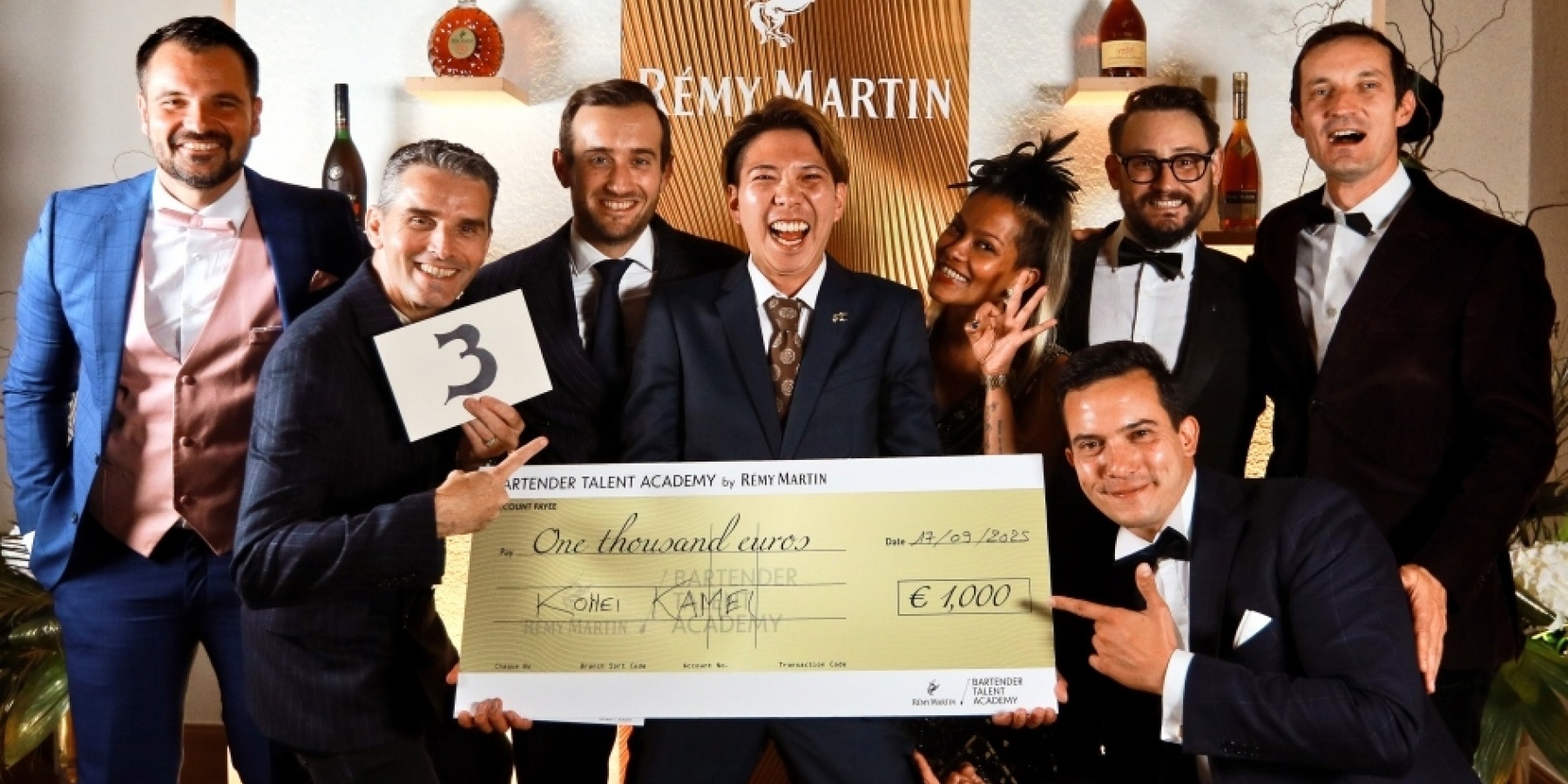 『RÉMY MARTIN BARTENDER TALENT ACADEMY』
グローバル・ファイナル 亀井康平さん 見事3位に！
