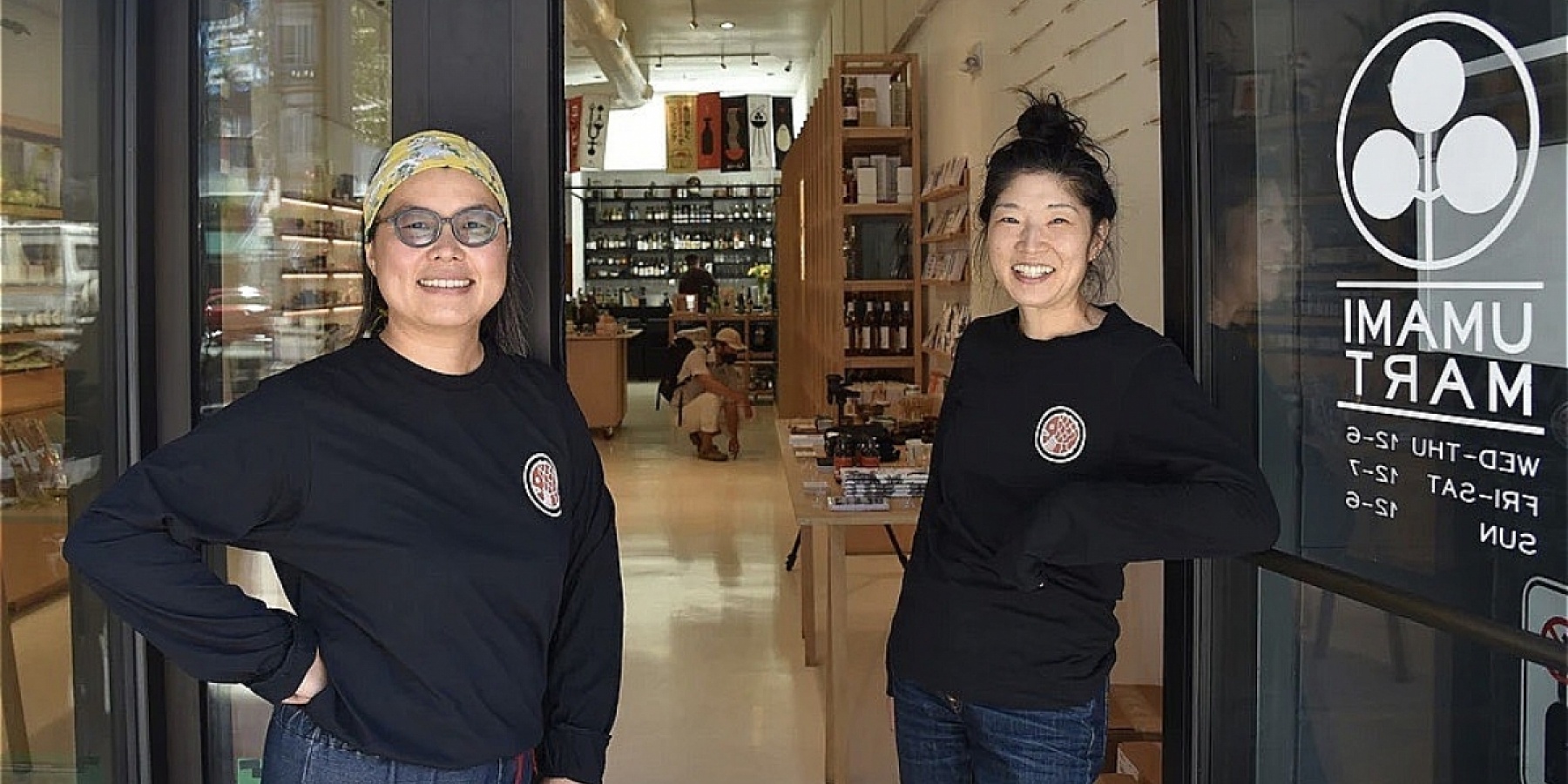 Bringing Japanese bar tools and sake to America! 
The passionate challenge of two Japanese-American women. 