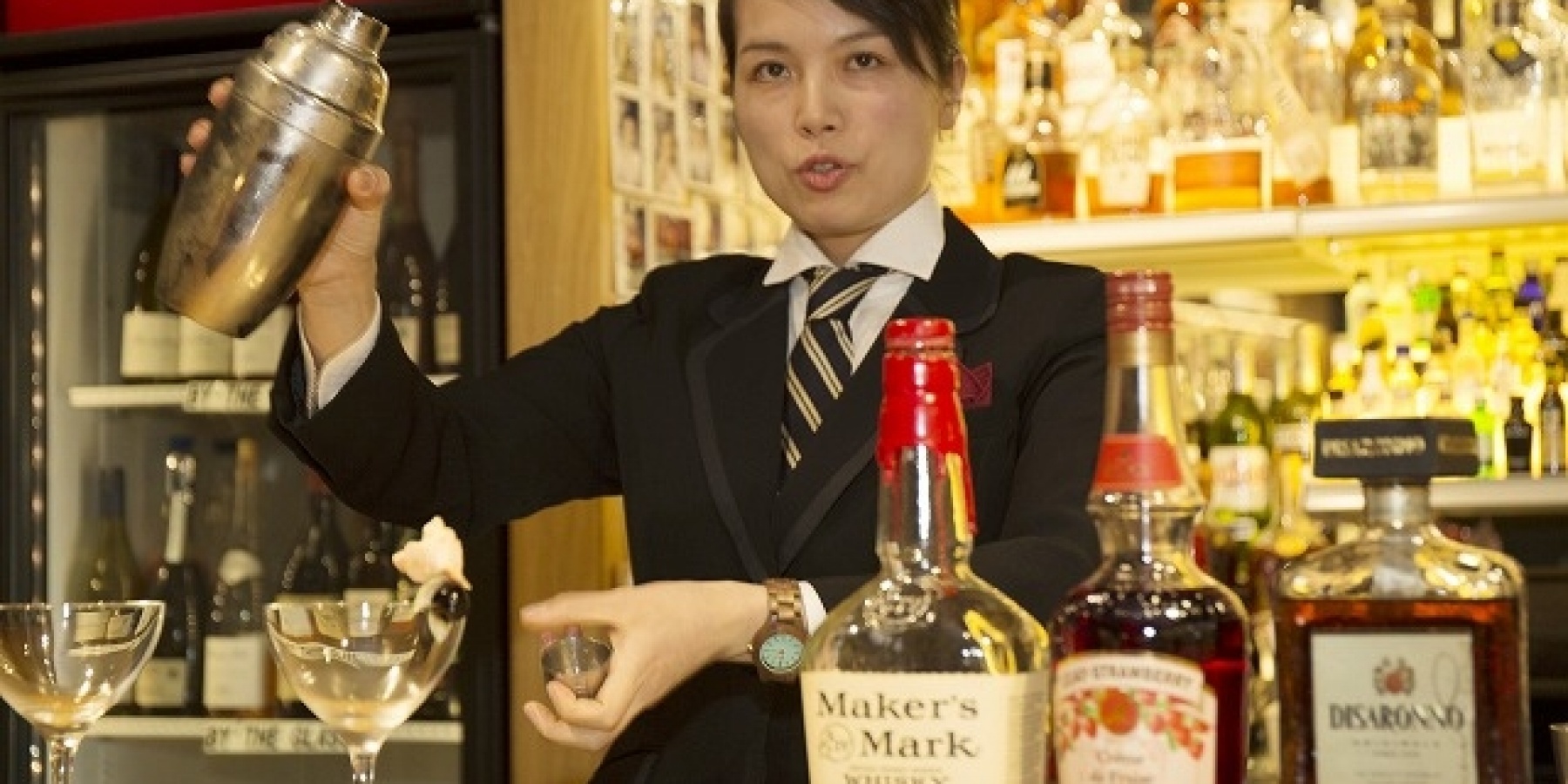 カクテルアワード2015優勝の窪内那奈さん
「カクテルセッション in NY」特別インタビュー!