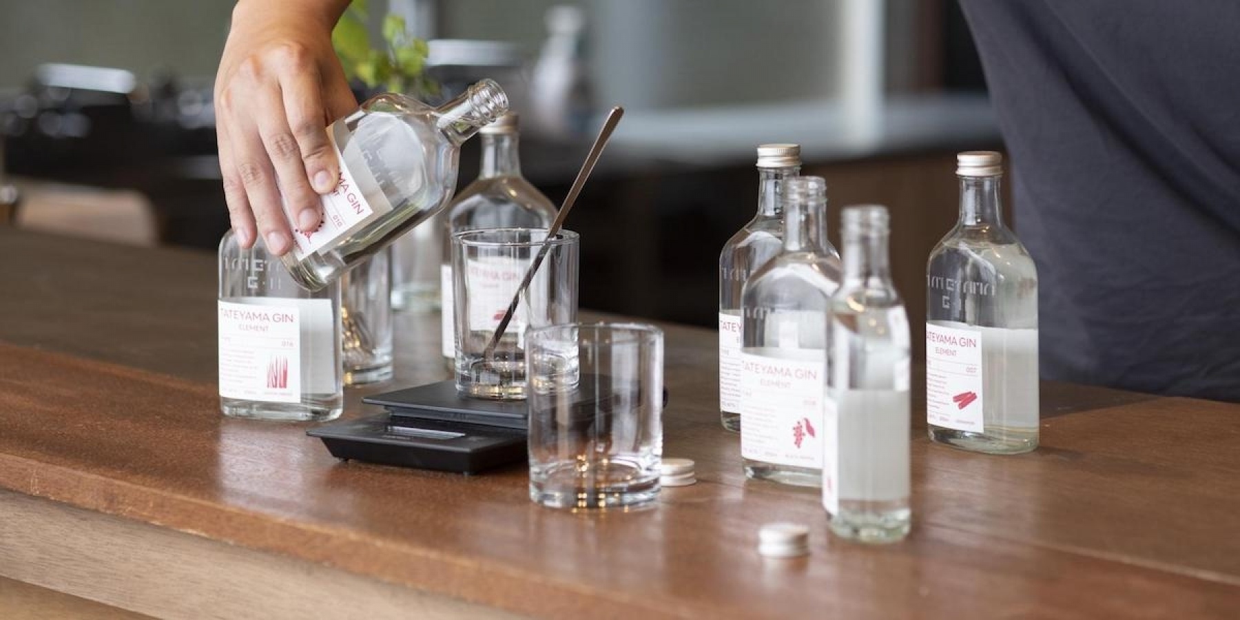 Uri: Experiential content!<br>A craft gin distillery for a new era of regional vitality.<br><Part 2>