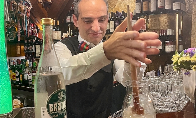 The prototype of the caipirinha! 
Poncia, an exquisite cocktail from Madeira Island! 